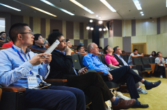 ��12����ڼ�����������ڸ�����ѧ����